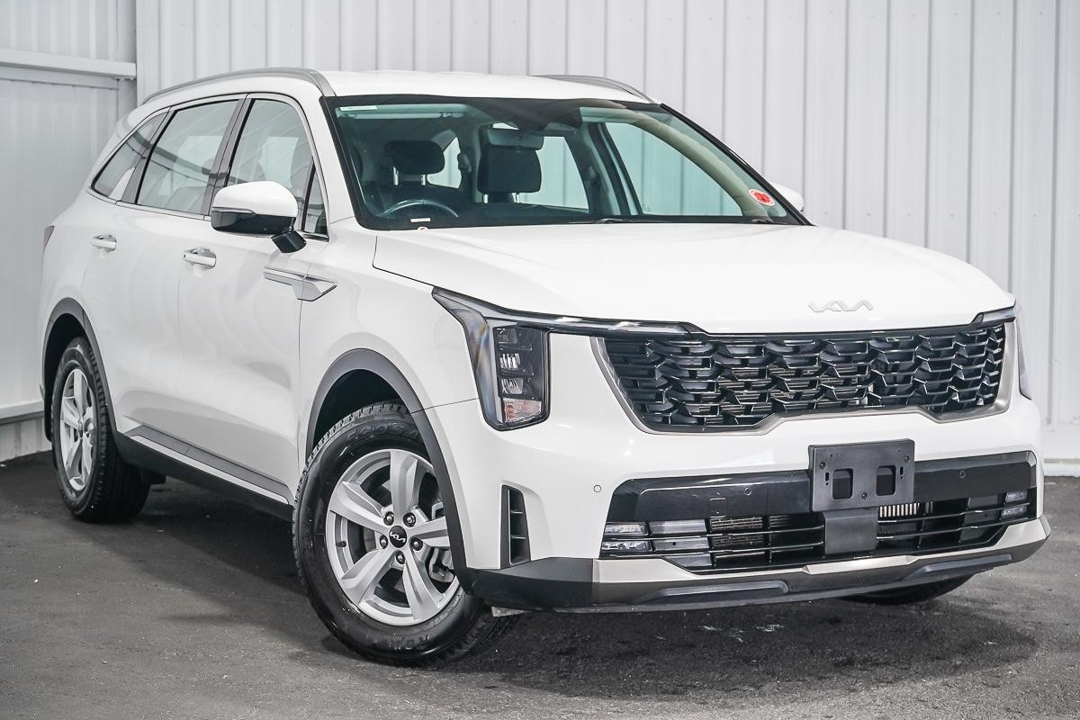 Kia Sorento image 1