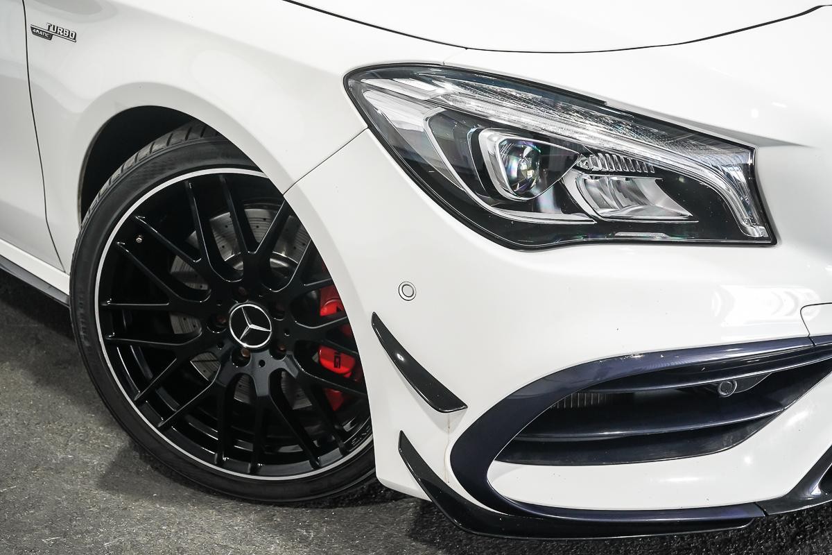 Mercedes Benz Cla-class image 2