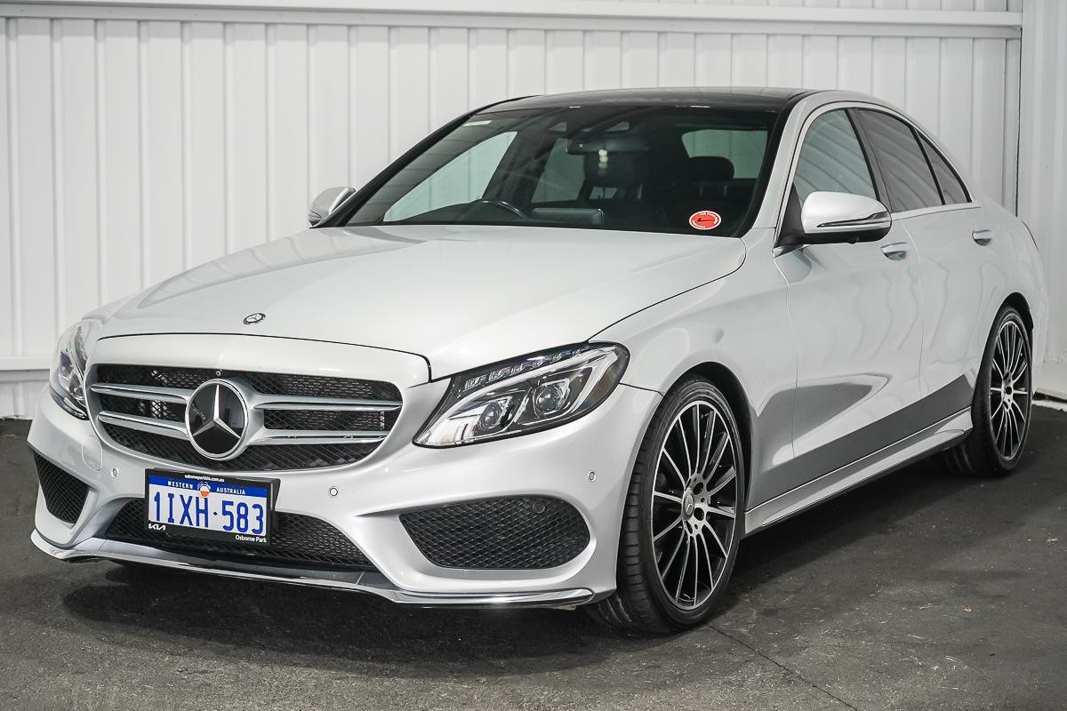 Mercedes Benz C-class image 4