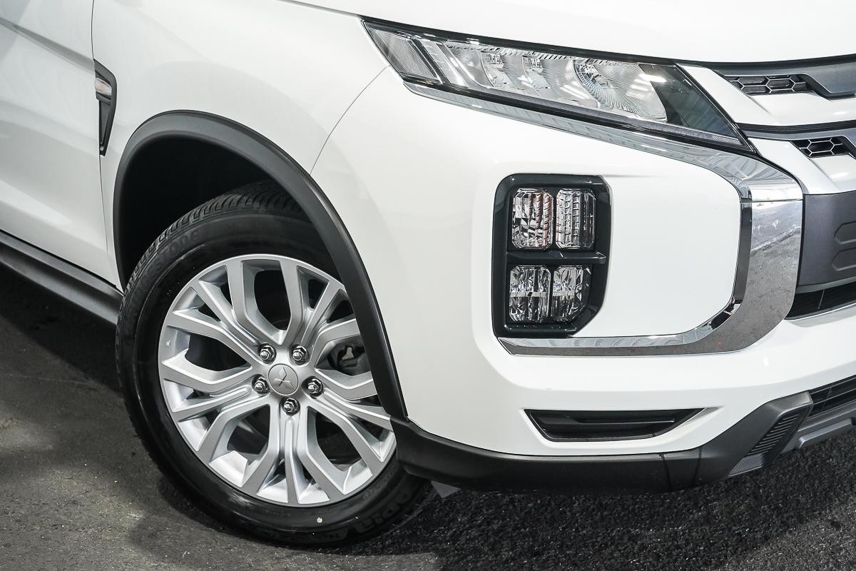 Mitsubishi Asx image 2