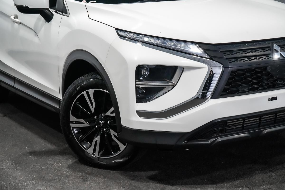 Mitsubishi Eclipse Cross image 2