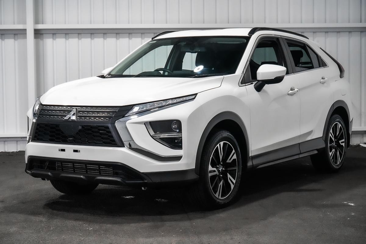 Mitsubishi Eclipse Cross image 4