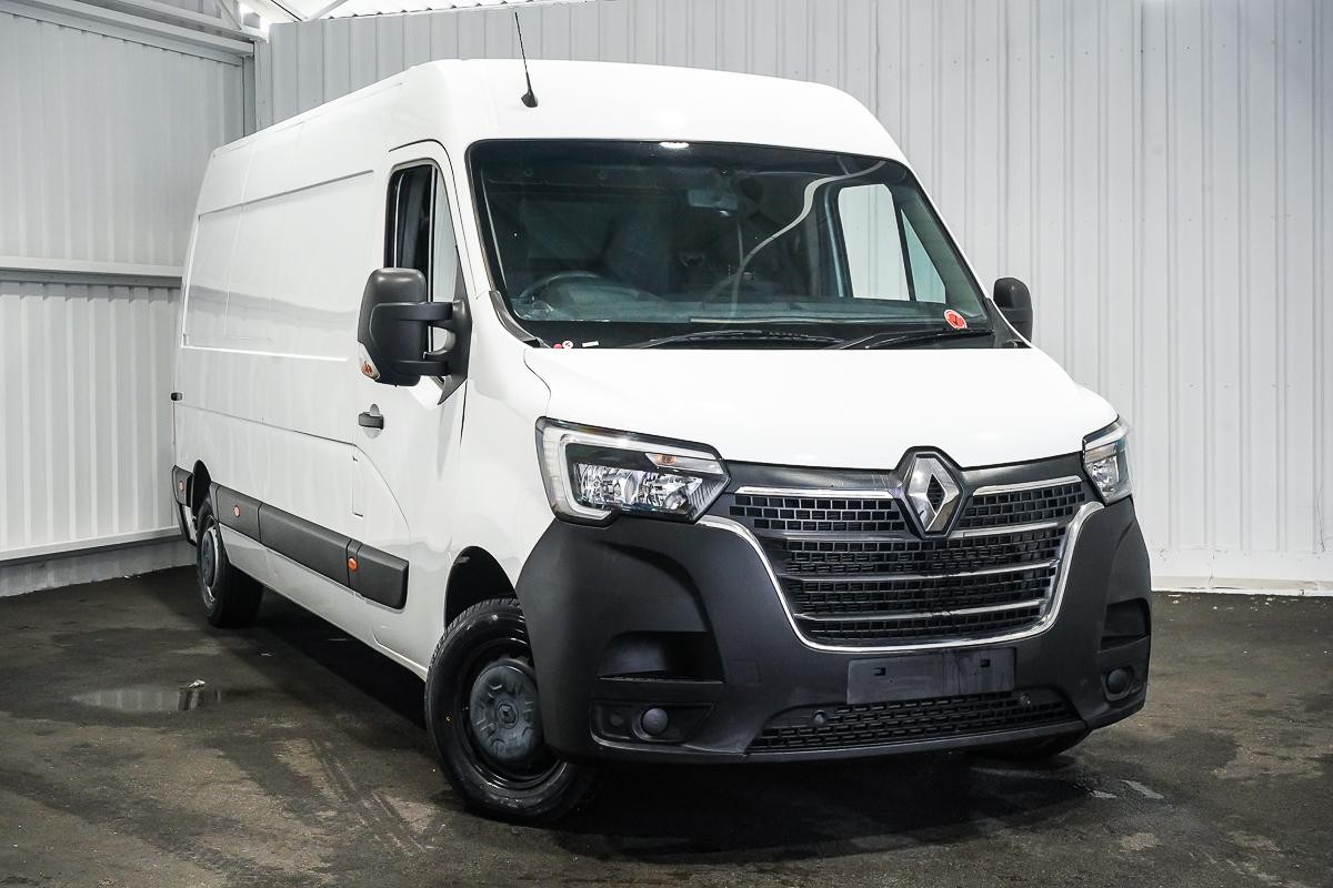 Renault Master image 1