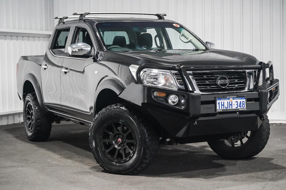 Nissan Navara image 1