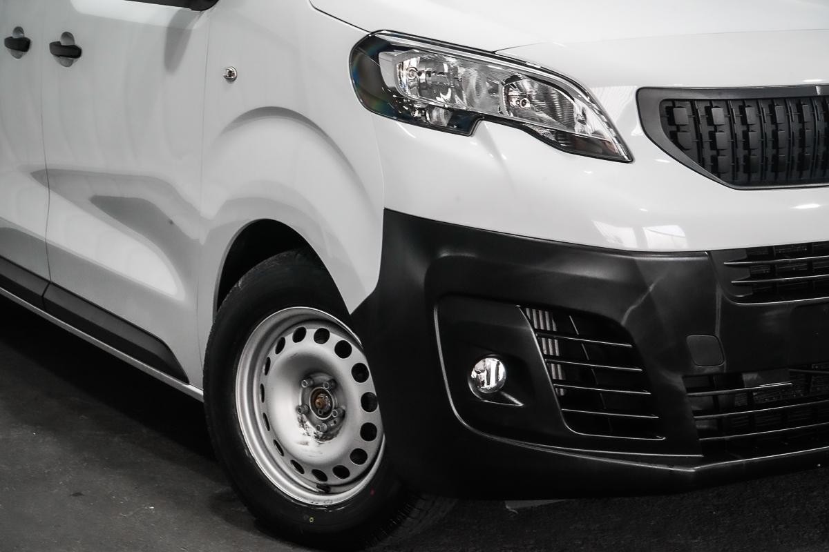 Peugeot Expert image 2