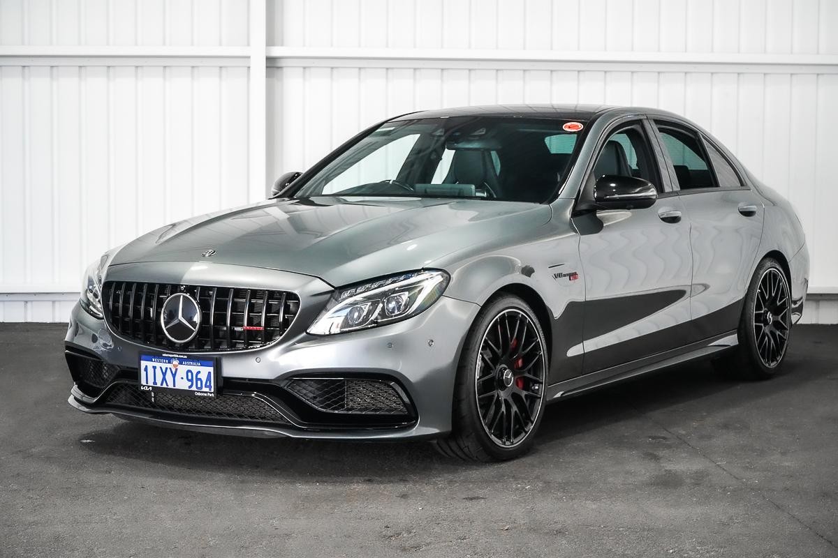 Mercedes Benz C-class image 4