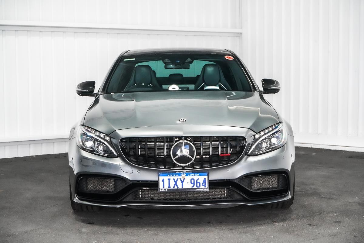 Mercedes Benz C-class image 3
