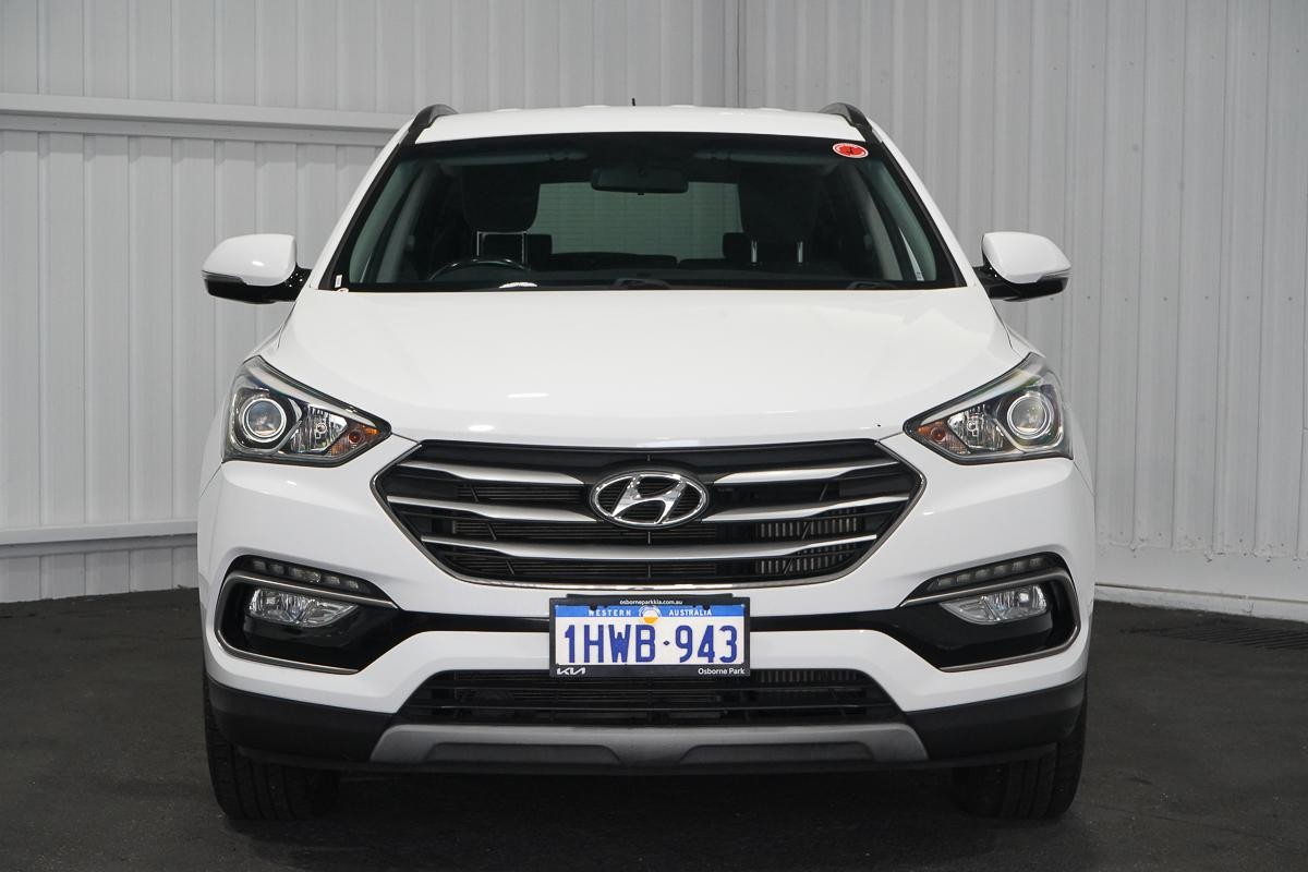 Hyundai Santa Fe image 3