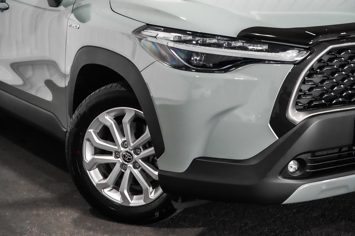 Toyota Corolla Cross image 2