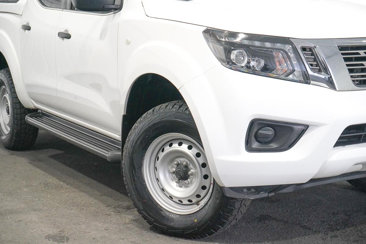 Nissan Navara image 2