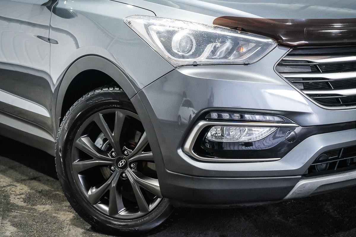 Hyundai Santa Fe image 2