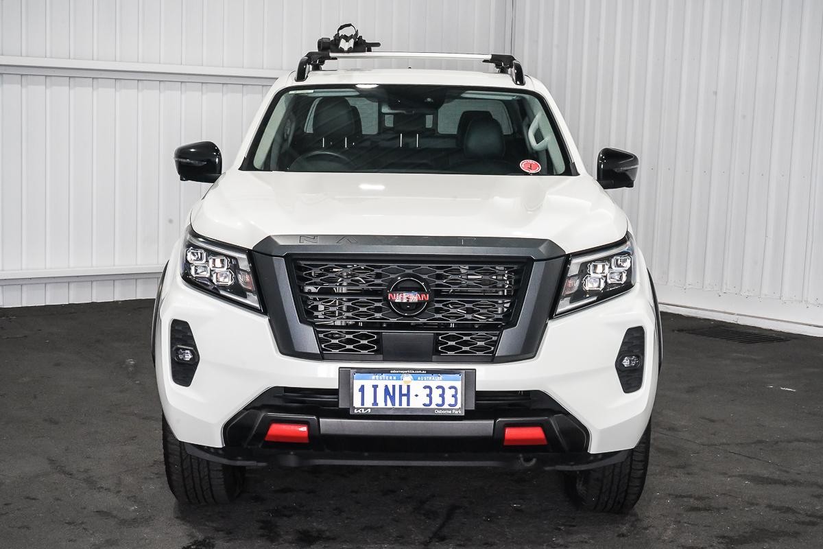 Nissan Navara image 3
