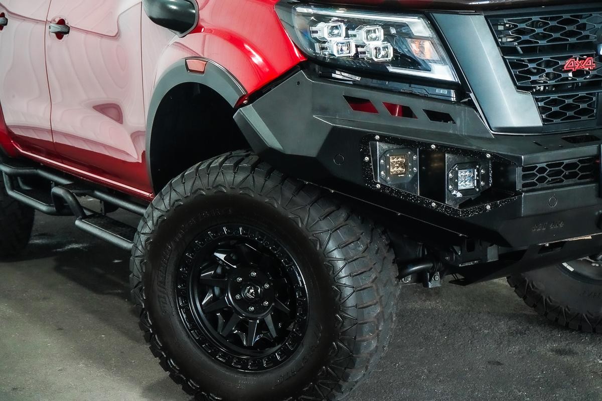 Nissan Navara image 2