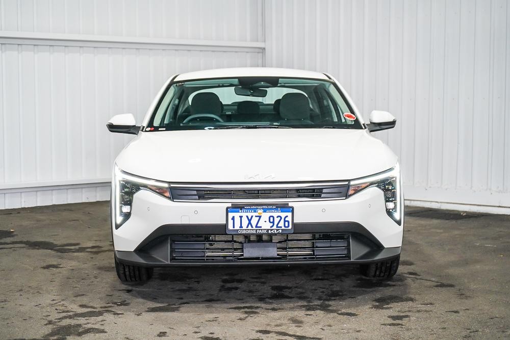 Kia K4 image 3