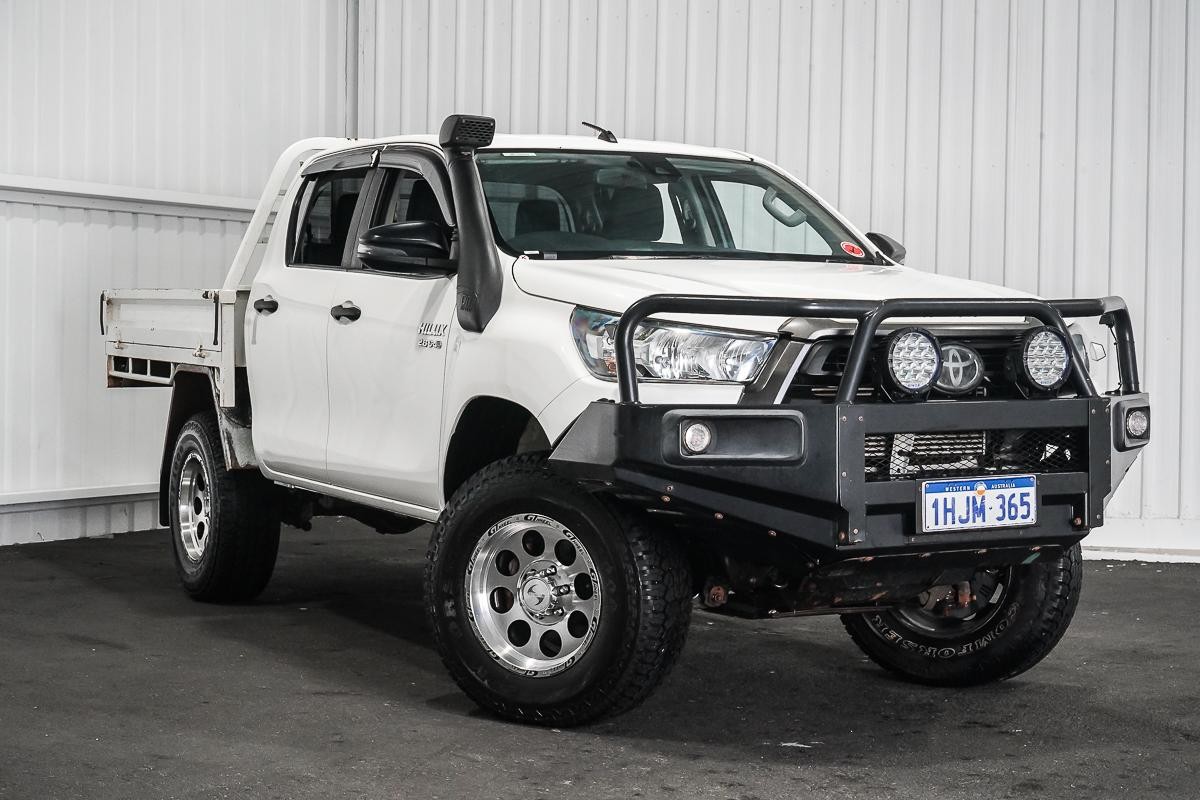 Toyota Hilux image 1