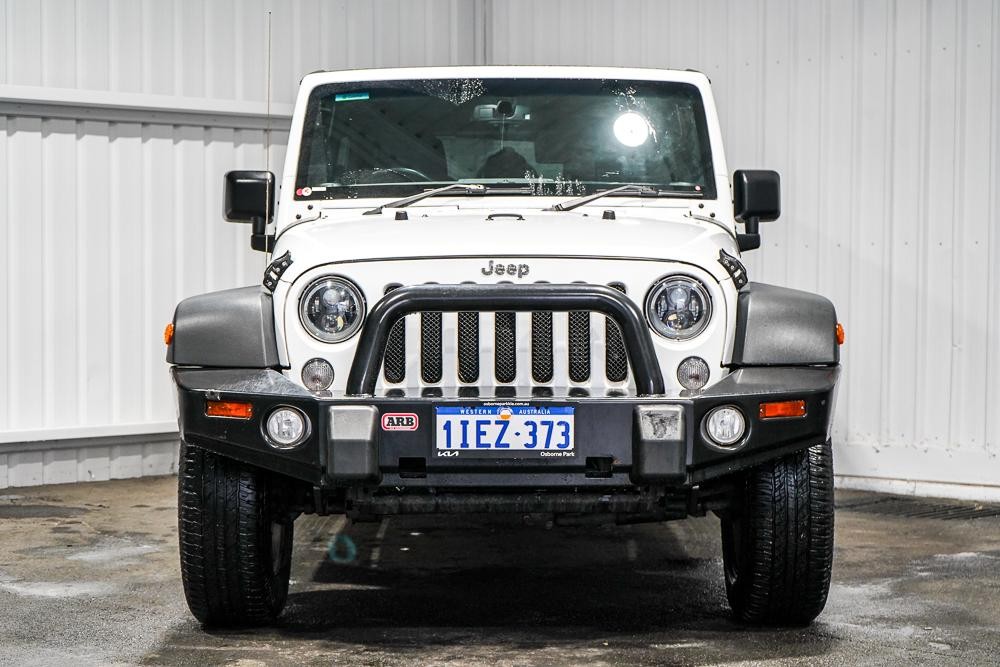 Jeep Wrangler image 4