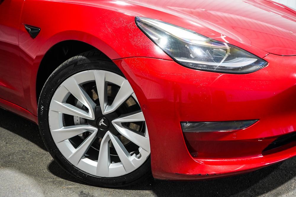 Tesla Model 3 image 2