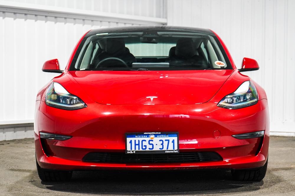 Tesla Model 3 image 3