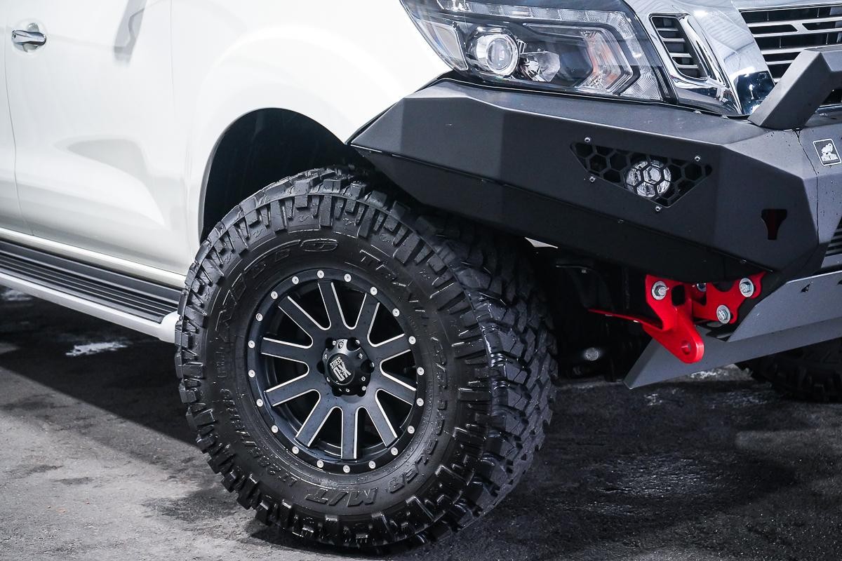 Nissan Navara image 2