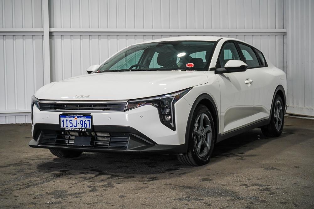 Kia K4 image 4