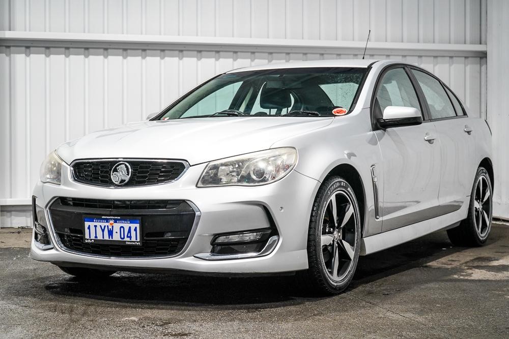 Holden Commodore image 4