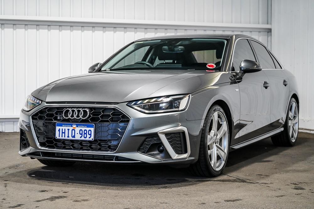 Audi A4 image 4