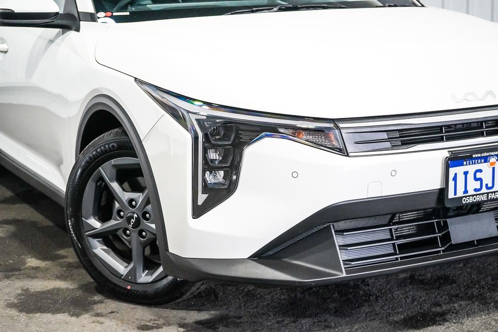 Kia K4 image 2