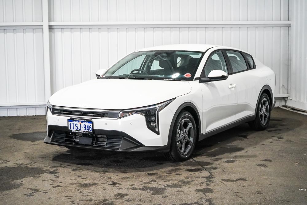 Kia K4 image 4
