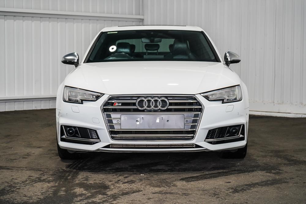 Audi S4 image 3