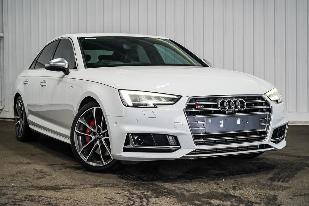 Audi S4 image 1