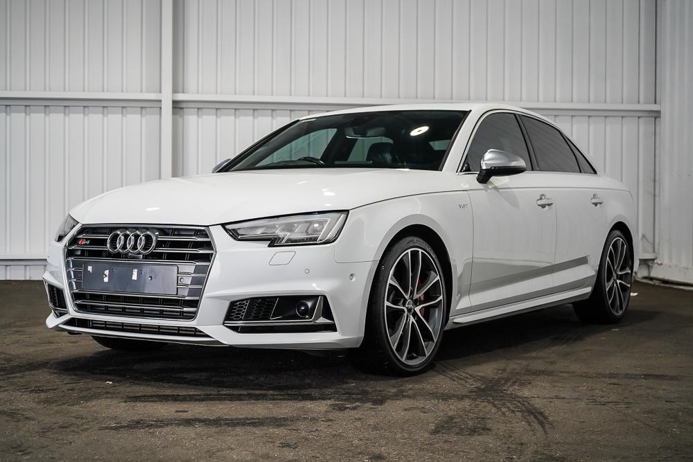 Audi S4 image 4