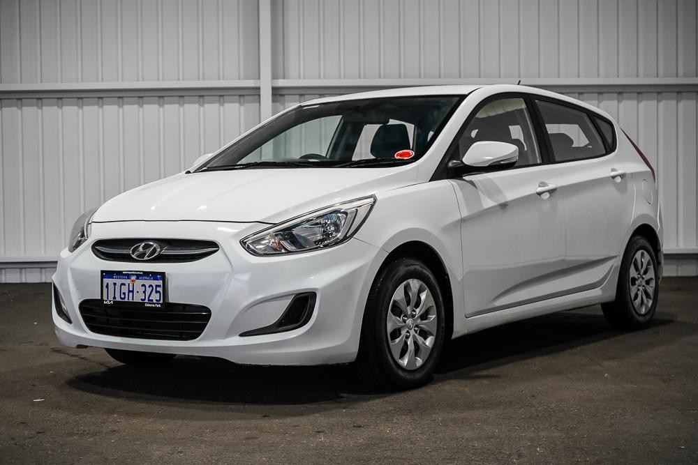 Hyundai Accent image 4