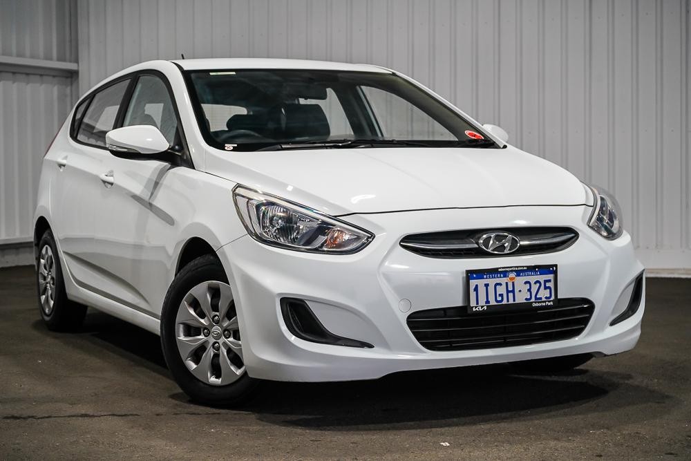 Hyundai Accent image 1