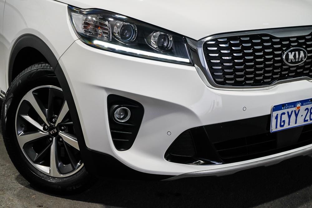 Kia Sorento image 2