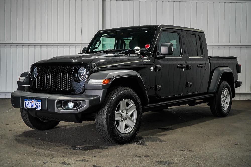 Jeep Gladiator image 4