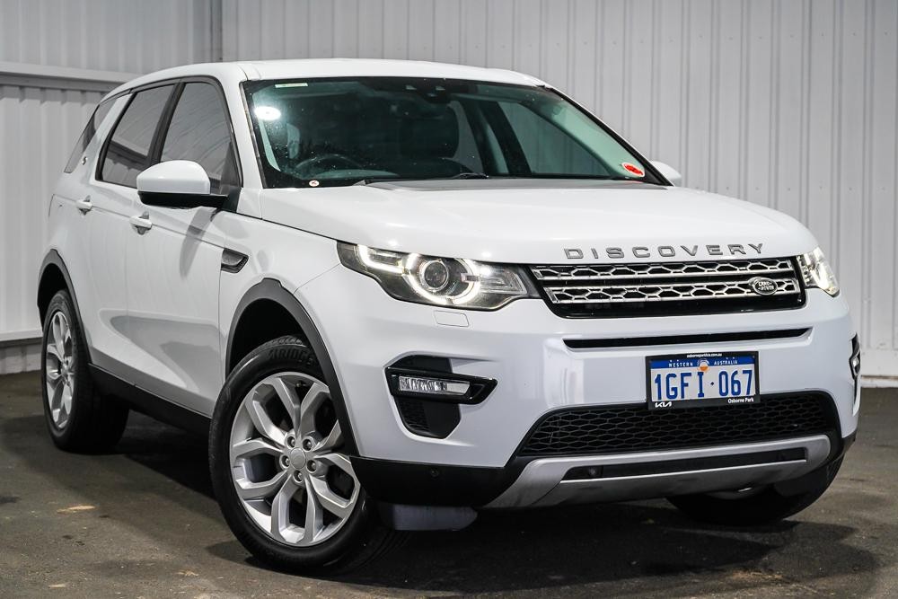 Land Rover Discovery Sport image 1