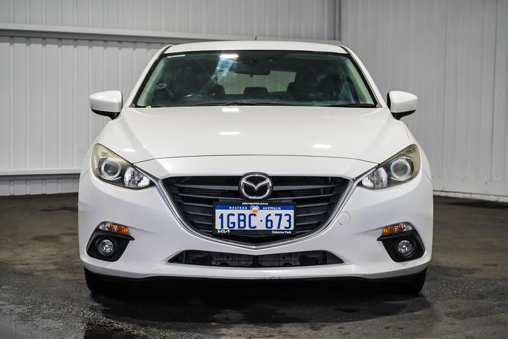 Mazda 3 image 3
