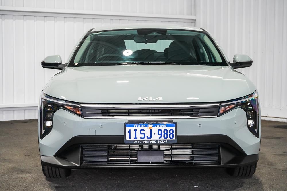 Kia K4 image 3