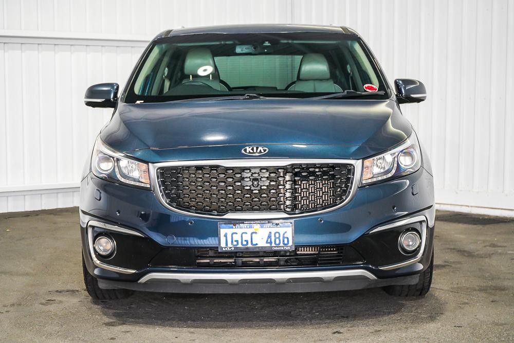 Kia Carnival image 3