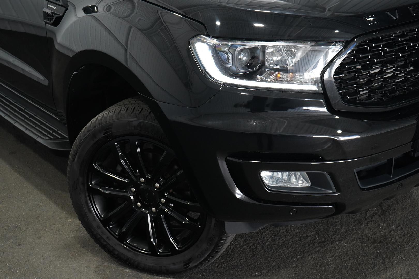 Ford Everest image 2