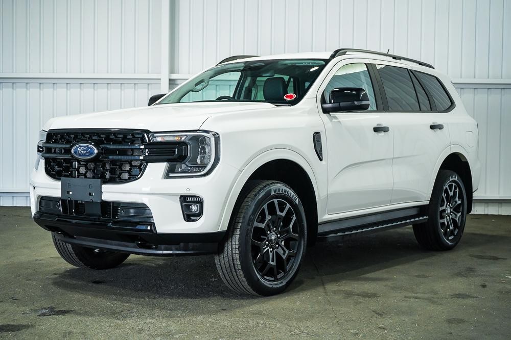 Ford Everest image 4