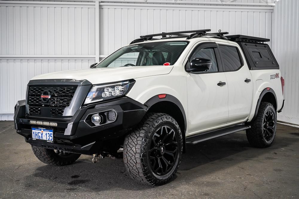 Nissan Navara image 4