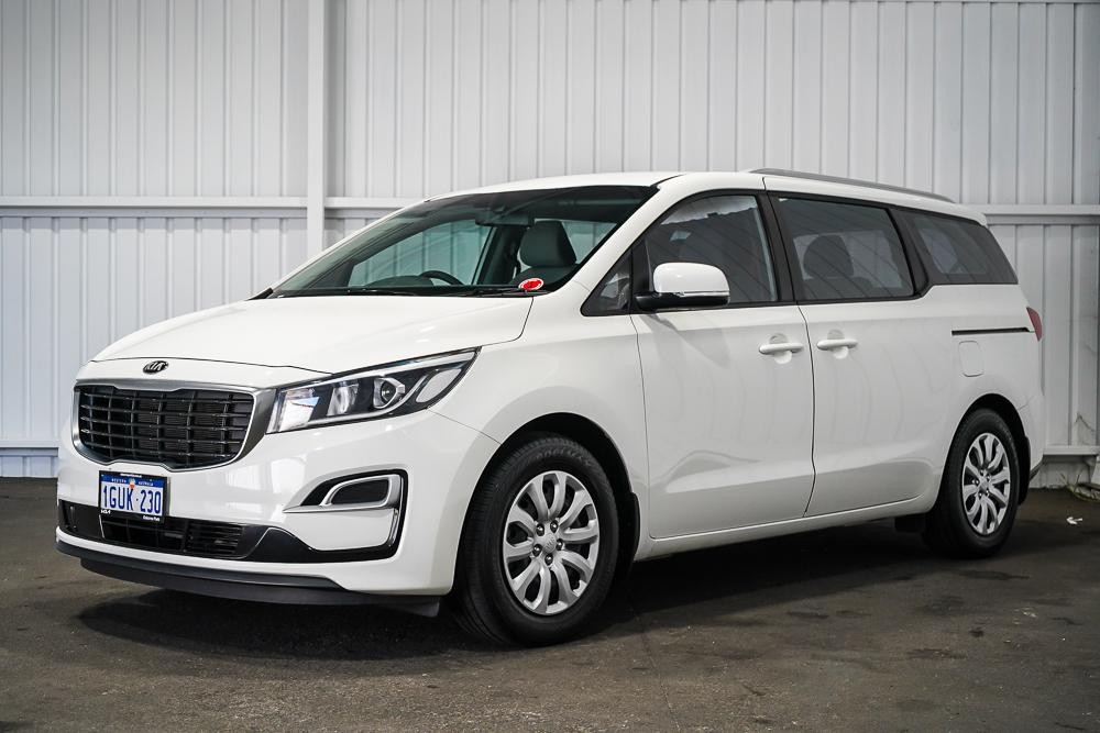 Kia Carnival image 4