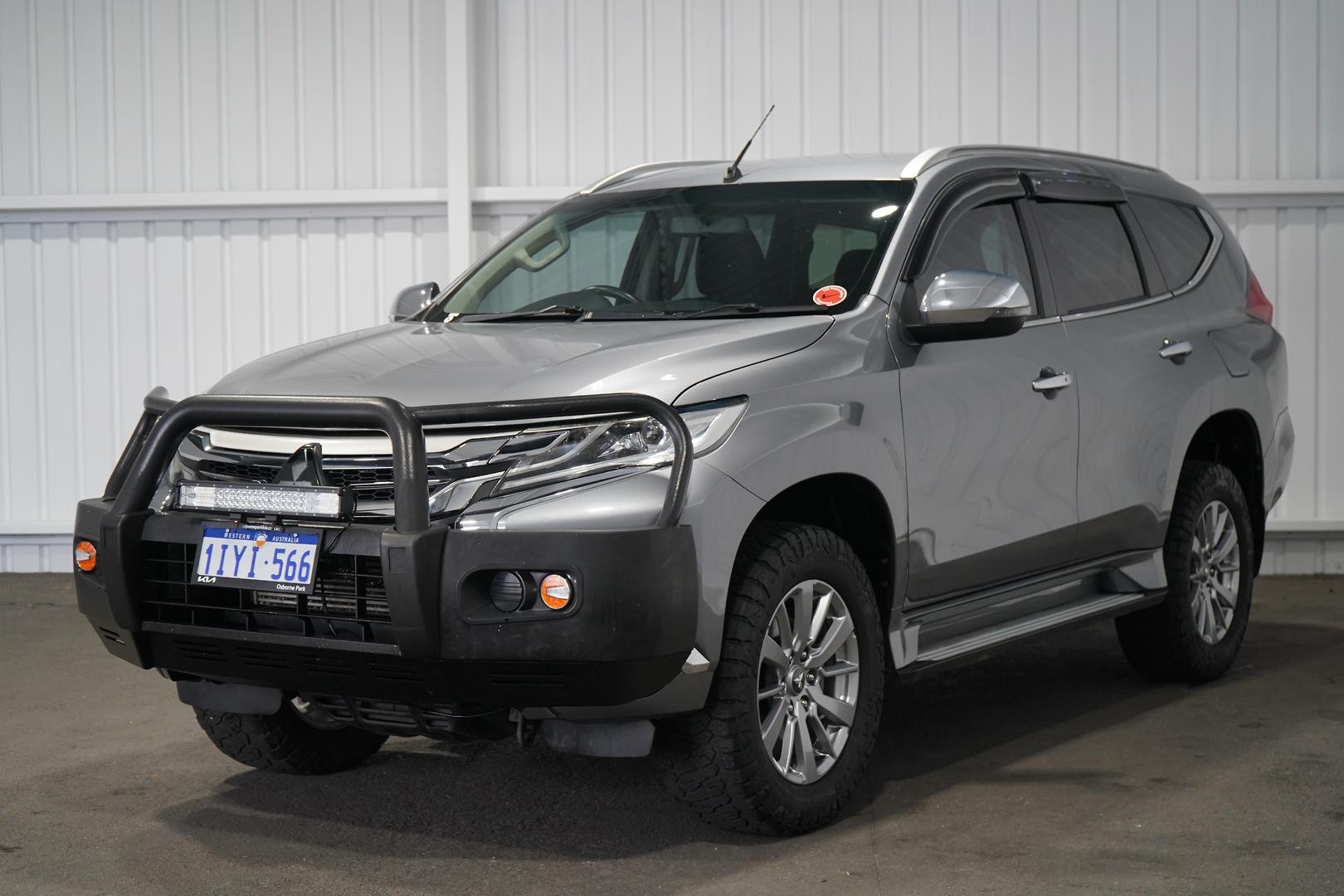 Mitsubishi Pajero Sport image 4