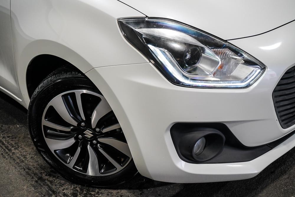 Suzuki Swift image 2
