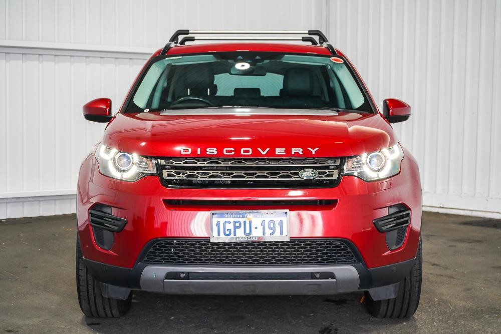 Land Rover Discovery Sport image 3