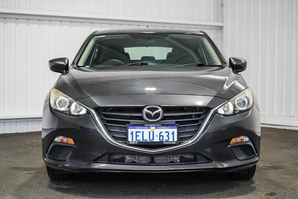 Mazda 3 image 3