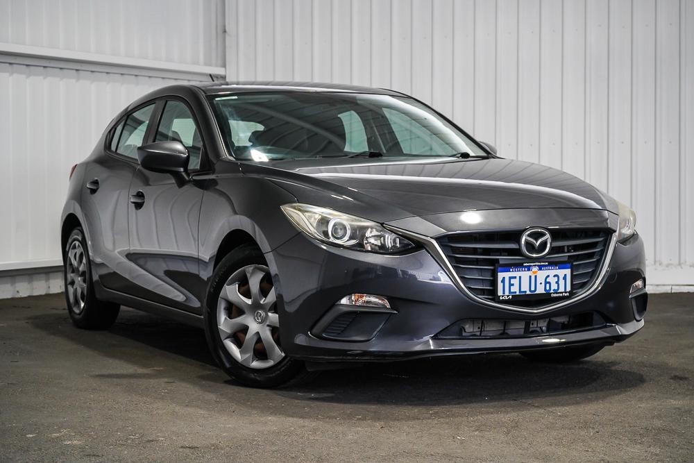 Mazda 3 image 1