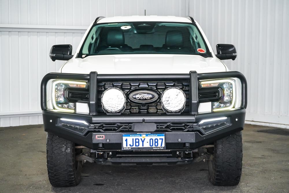 Ford Everest image 3