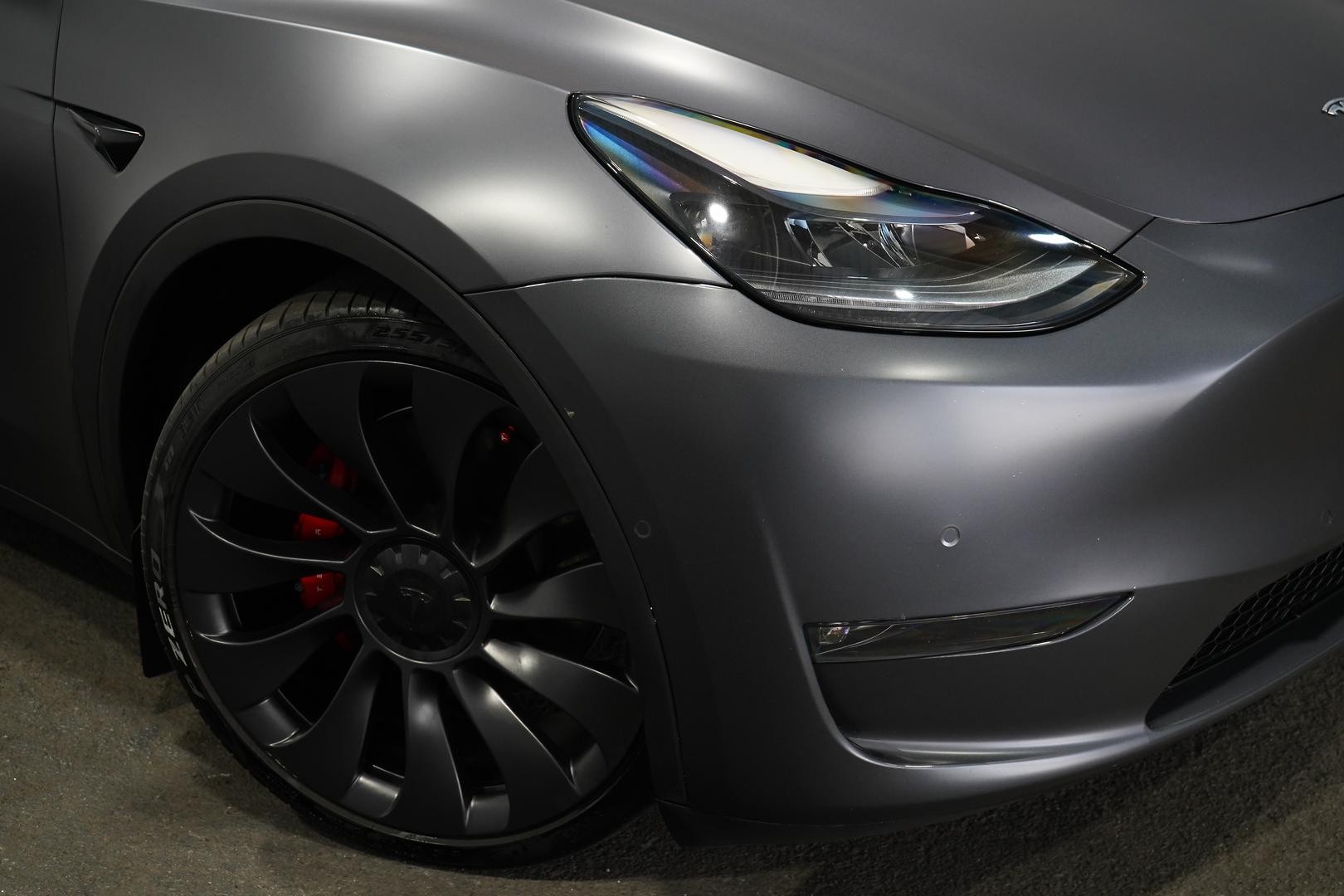 Tesla Model Y image 2
